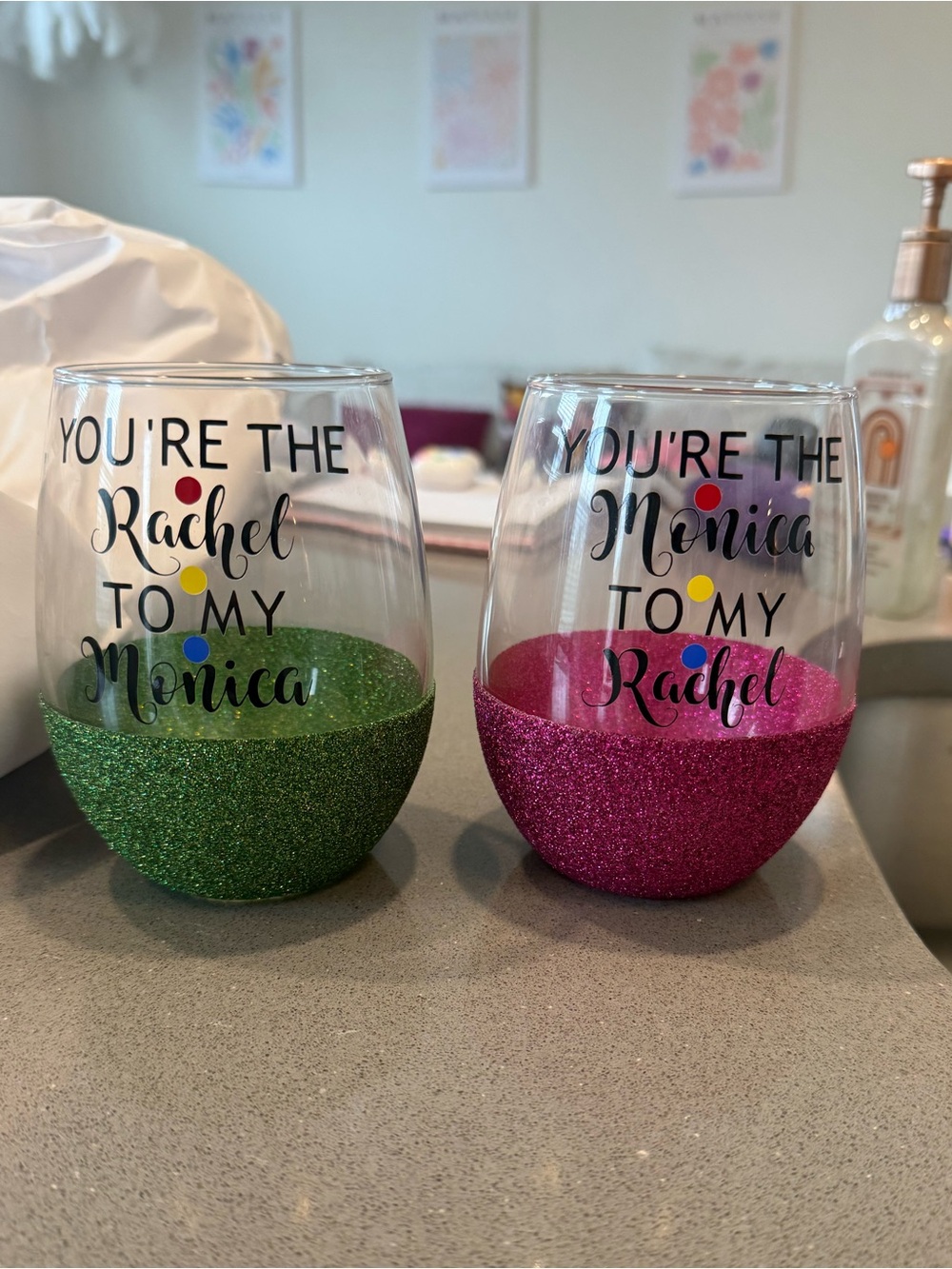 Friends Wine Glass Set